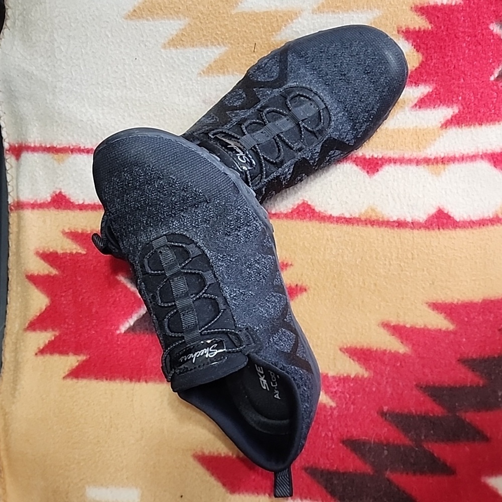 SKECHERS Air Cooled Memory Foam Walking Shoes-black
